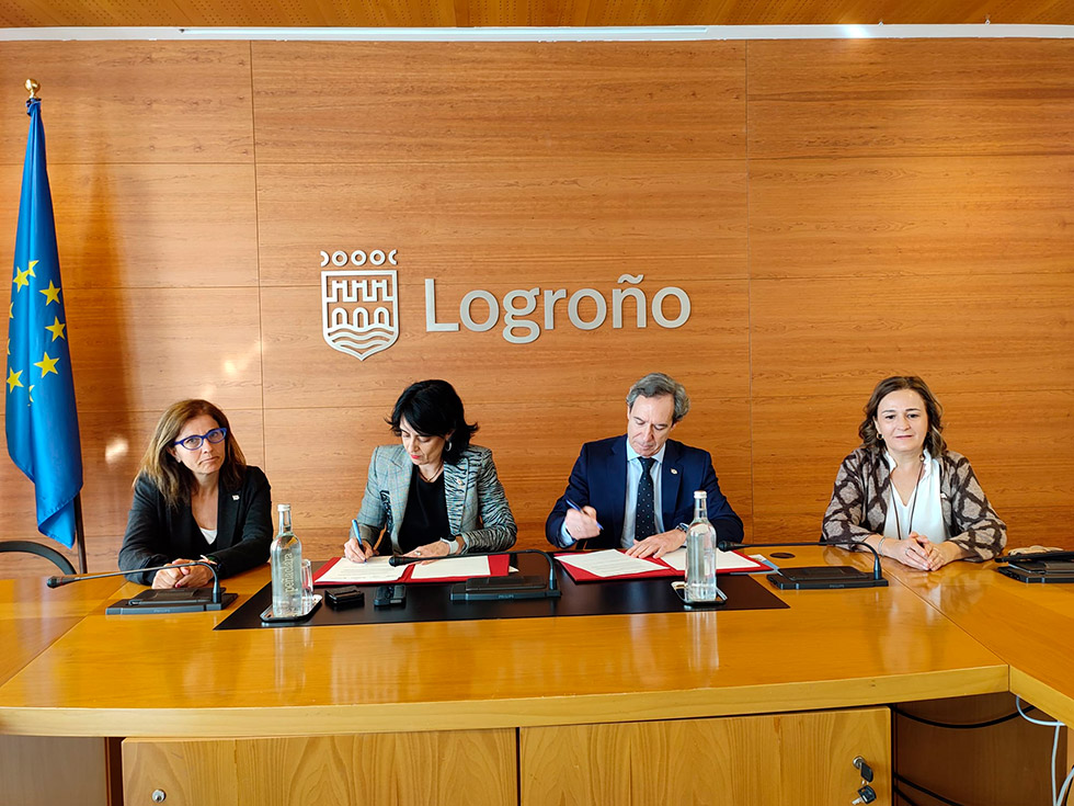Imagen de grupo del acuerdo de Logroño con la Alianza de ciudades contra la Obesidad